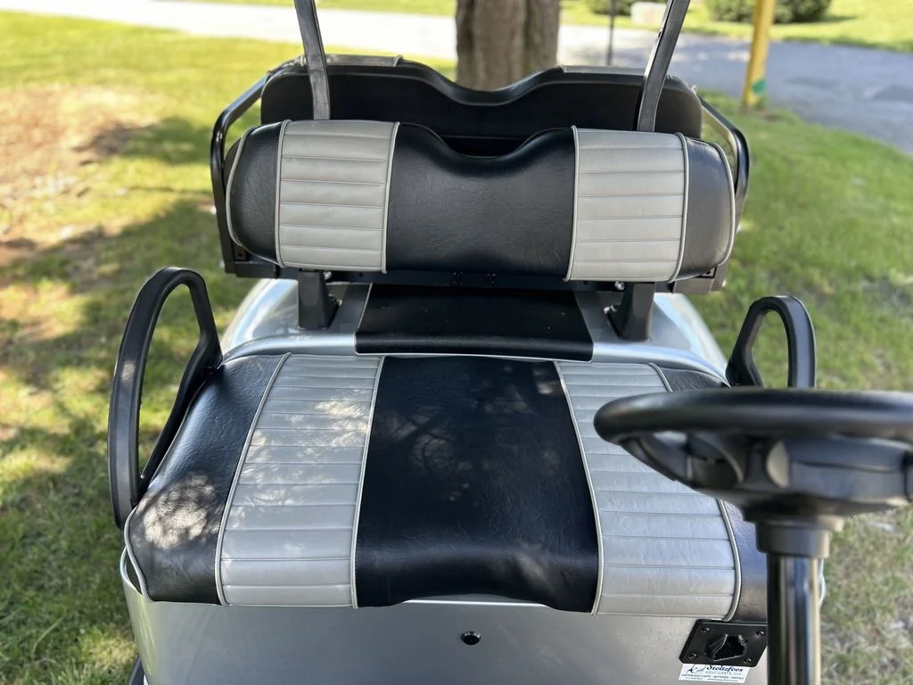 2022 E-Z-GO RXV ELiTE Lithium photo 6