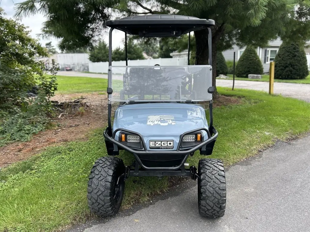 2017 E-Z-GO TXT photo 2