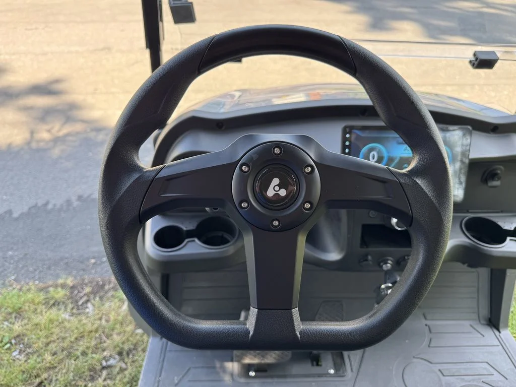 2026 Activev 4 Forward Lifted photo 12