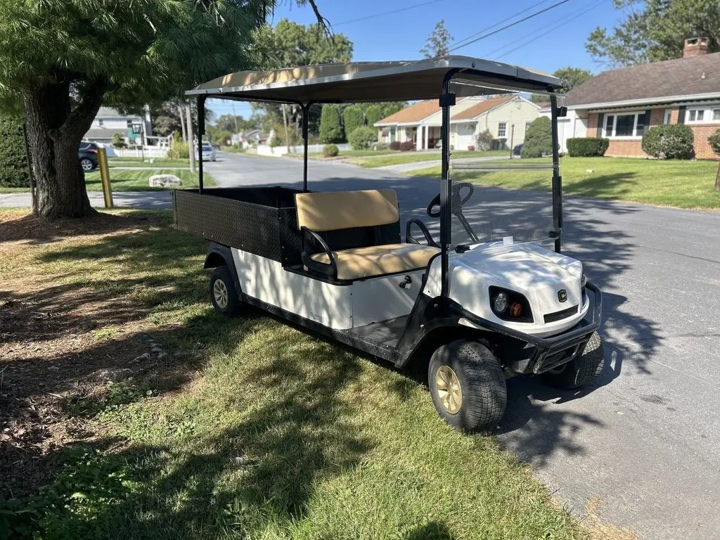 2020 Cushman Shuttle 2 Gas photo 3