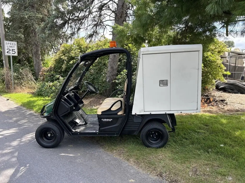 2021 Cushman Hauler PRO photo 5