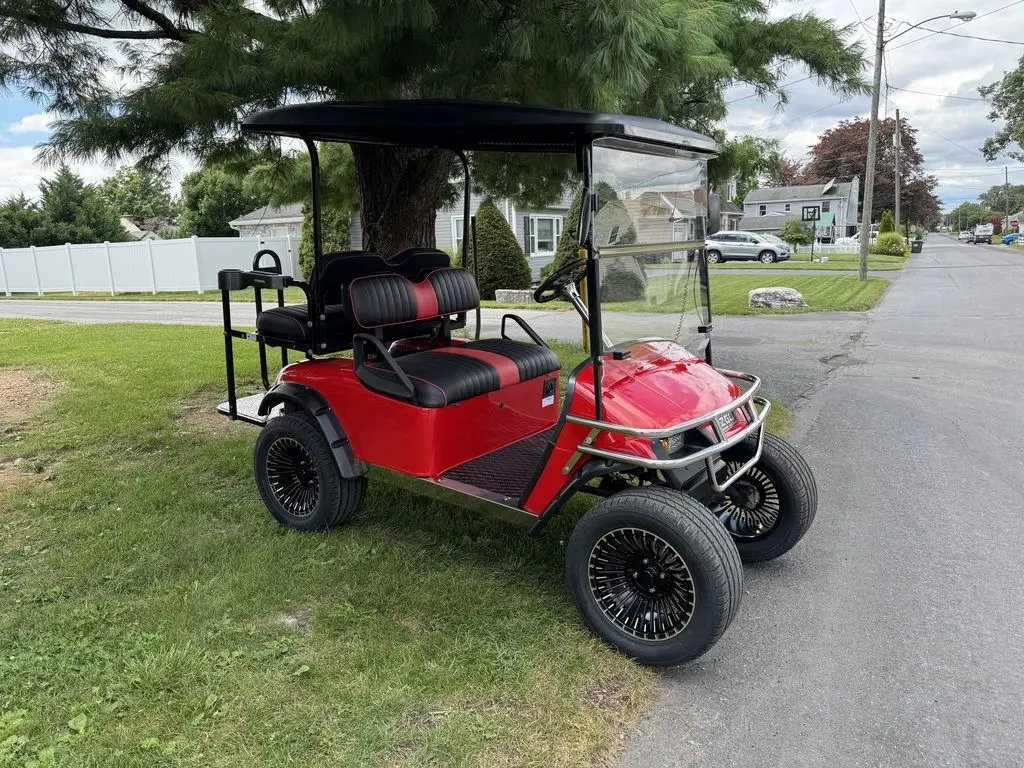2011 E-Z-GO TXT photo 3