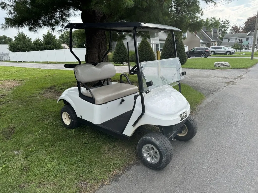 2020 E-Z-GO TXT photo 3