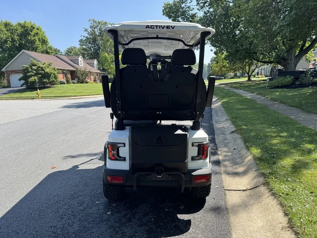 2026 Activev 4 Forward Lifted photo 7