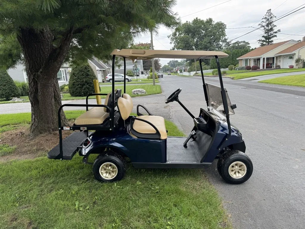 2021 E-Z-GO TXT photo 5