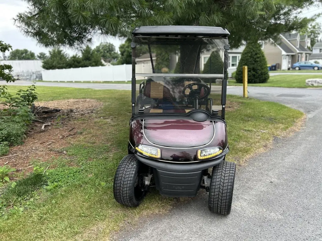 2022 E-Z-GO RXV ELiTE Lithium photo 2