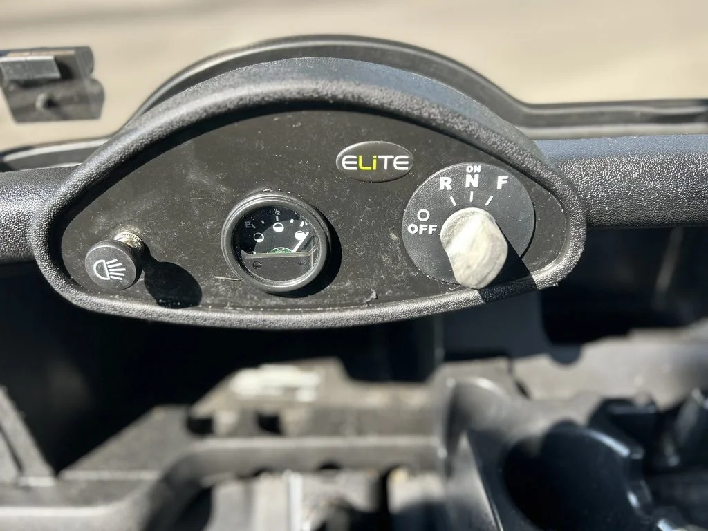 2022 E-Z-GO RXV ELiTE Lithium photo 8