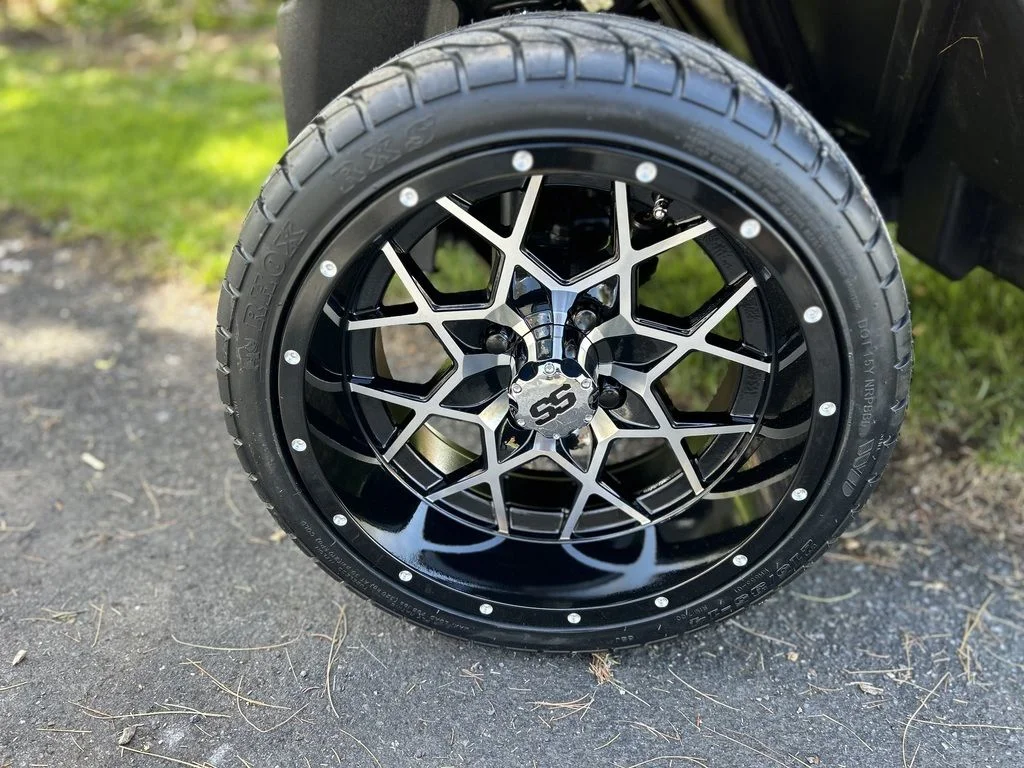 2022 E-Z-GO RXV ELiTE Lithium photo 9