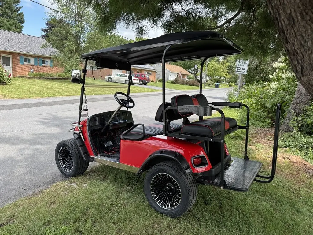 2011 E-Z-GO TXT photo 6