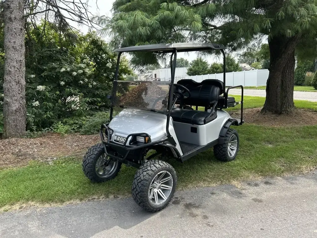 2019 E-Z-GO TXT photo 1