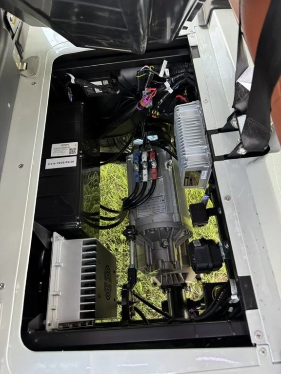 2026 Epic Carts E40FX photo 18