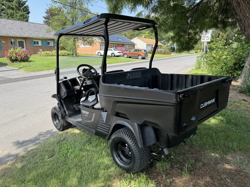 2023 Cushman Hauler PRO photo 6