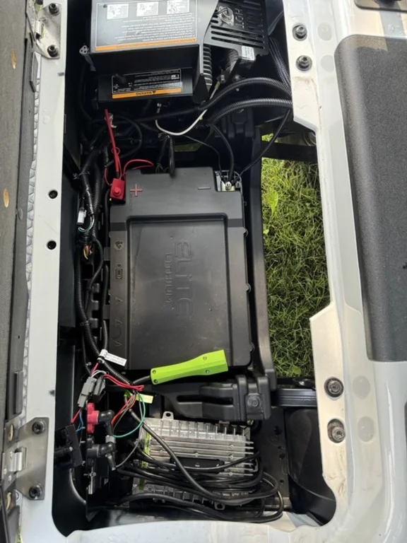 2026 E-Z-GO RXV photo 13