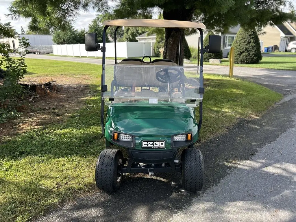 2019 E-Z-GO TXT photo 2