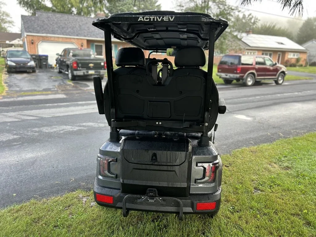 2026 Activev Pulse 4 Seater Forward-Facing photo 6