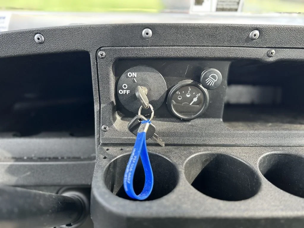 2019 E-Z-GO TXT photo 8