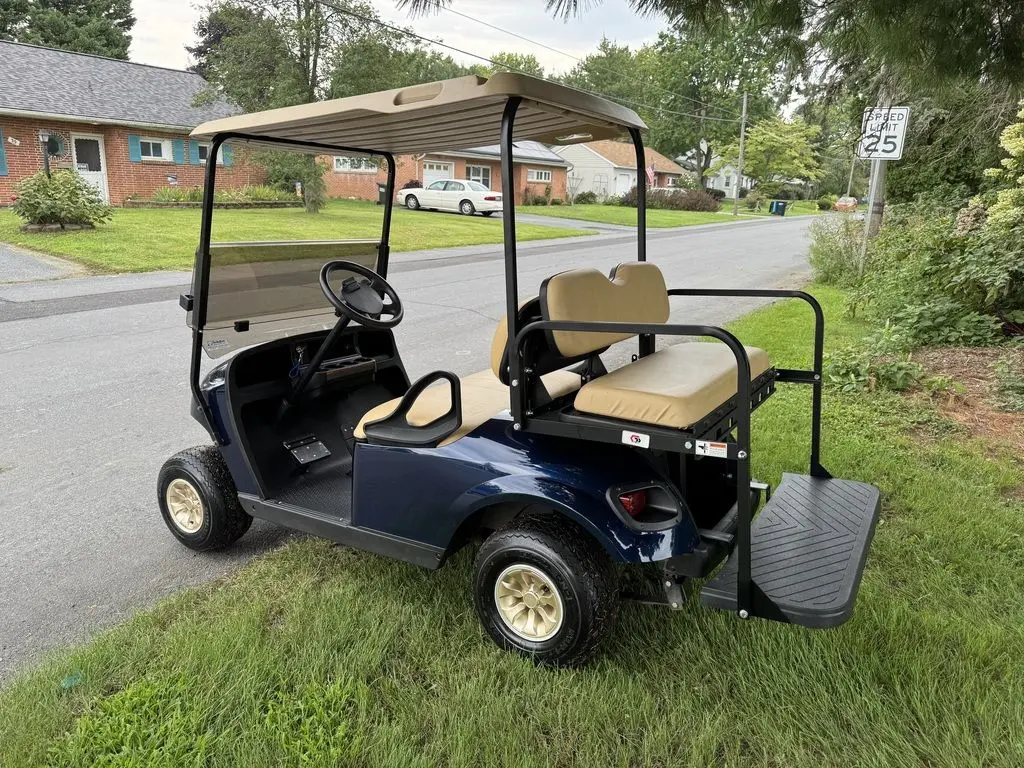 2021 E-Z-GO TXT photo 6