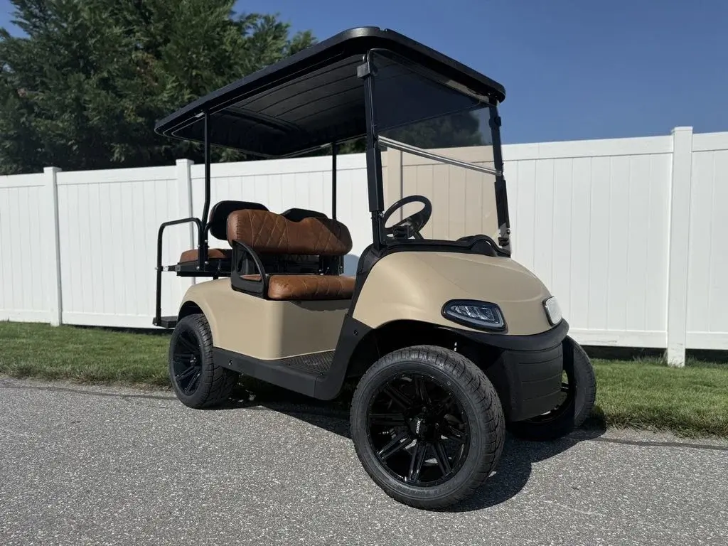 2021 E-Z-GO RXV ELiTE Lithium photo 1