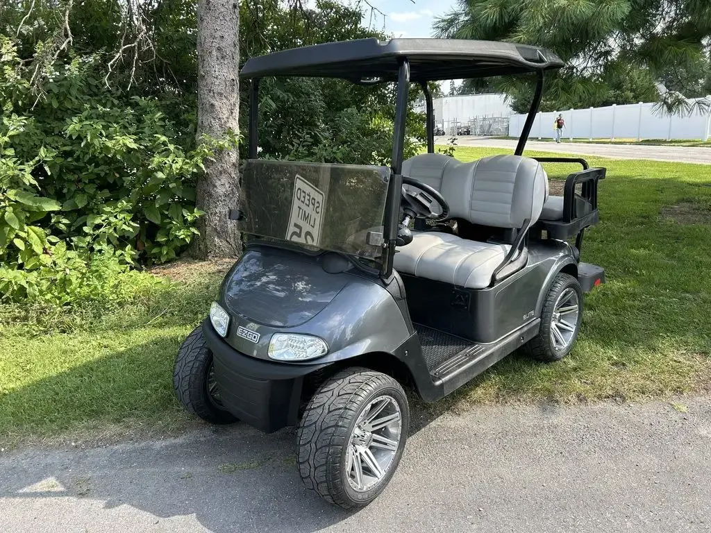 2022 E-Z-GO RXV ELiTE Lithium photo 1