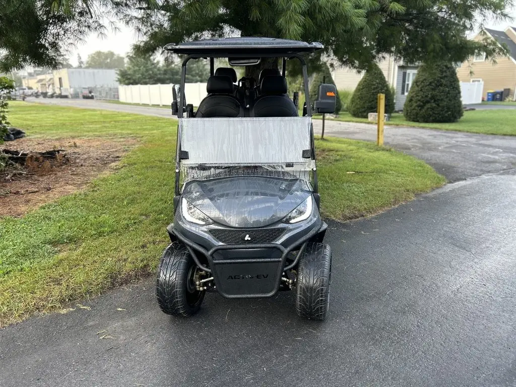 2026 Activev Pulse 4 Seater Forward-Facing photo 2