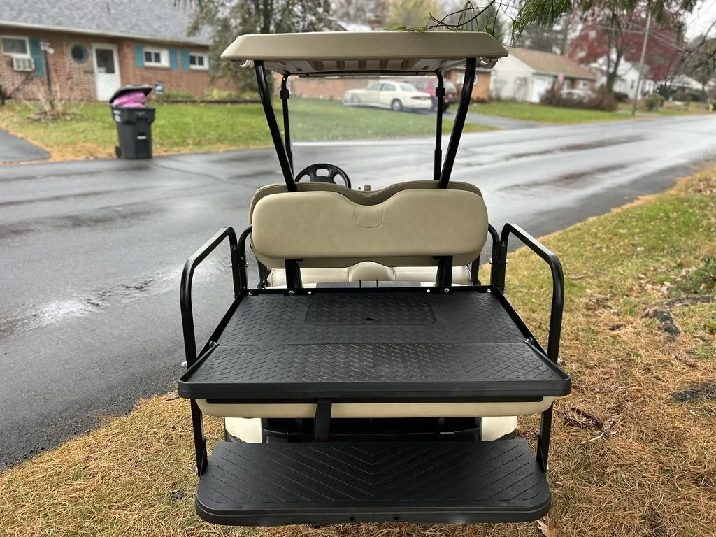 2019 E-Z-GO RXV photo 5