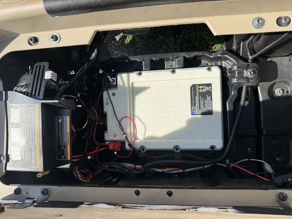2021 E-Z-GO RXV ELiTE Lithium photo 9