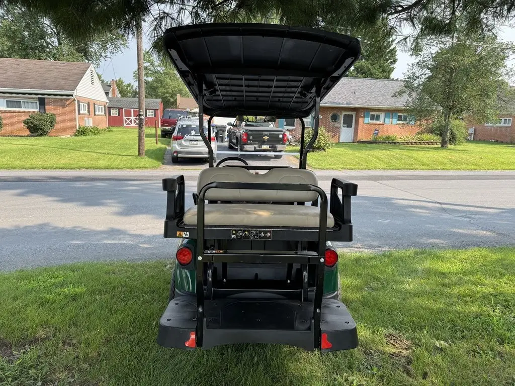 2026 E-Z-GO RXV4 Touring S photo 7