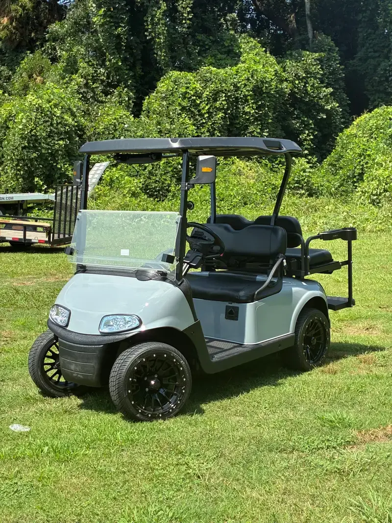 2019 E-Z-GO RVX lithium photo 1