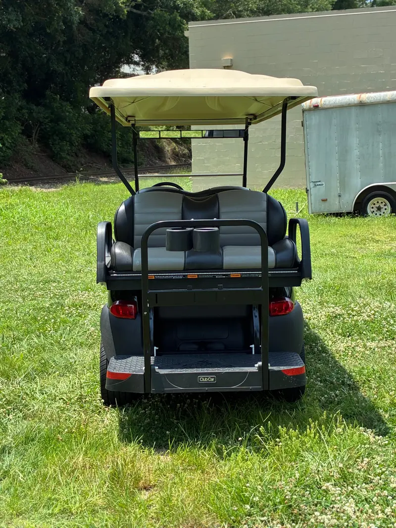 2022 Club Car Onward 6 Passenger photo 4