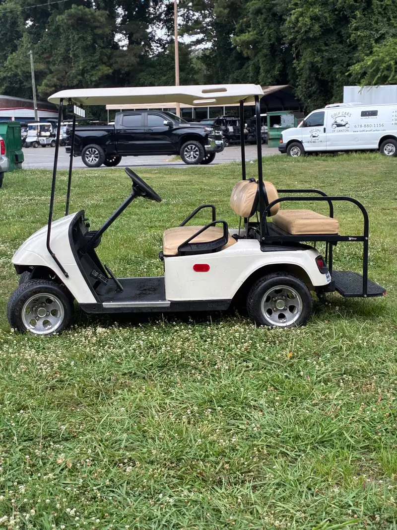 2002 E-Z-GO TXT photo 7