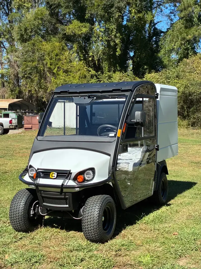 2027 Cushman Hauler PRO LSV photo 12
