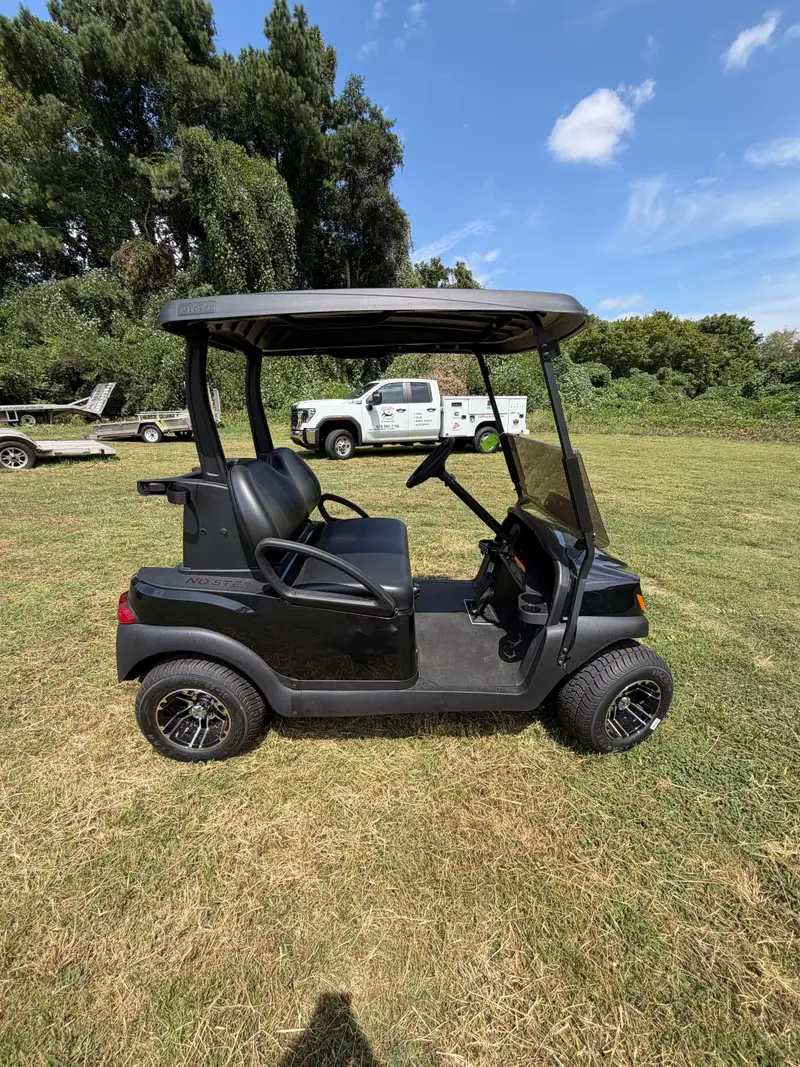 2027 Club Car Tempo photo 2