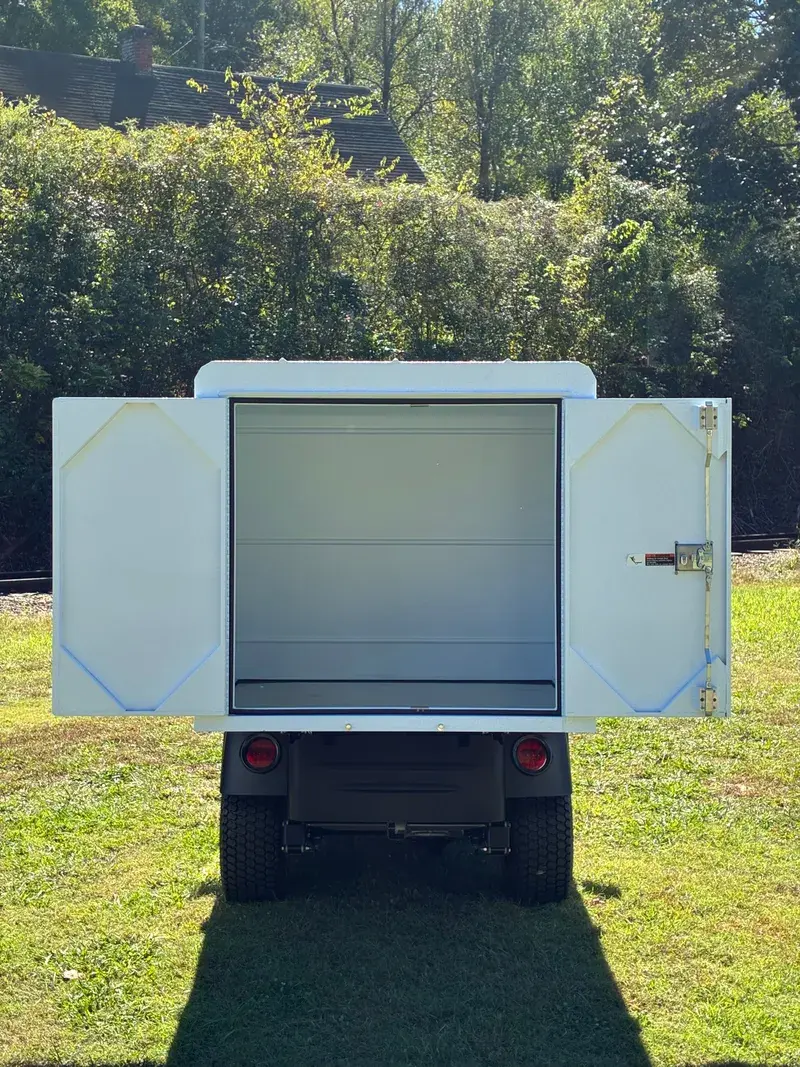 2027 Cushman Hauler PRO LSV photo 6