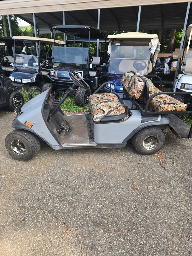 1995 E-Z-GO Medalist photo 2