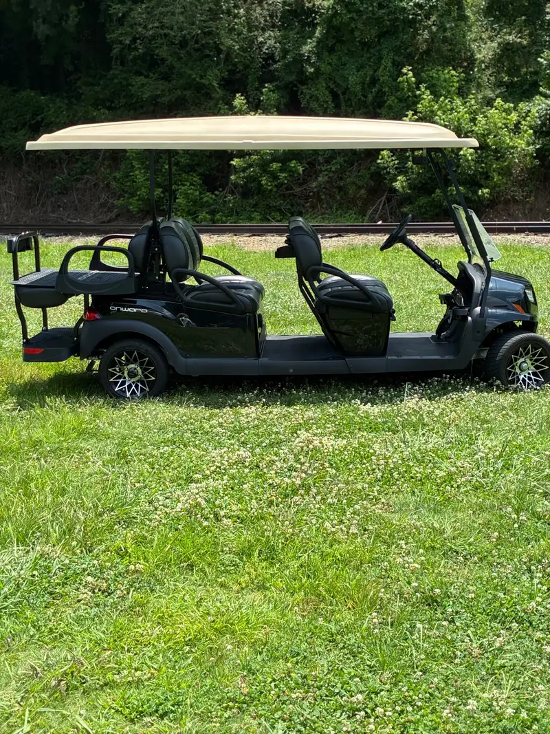 2022 Club Car Onward 6 Passenger photo 7