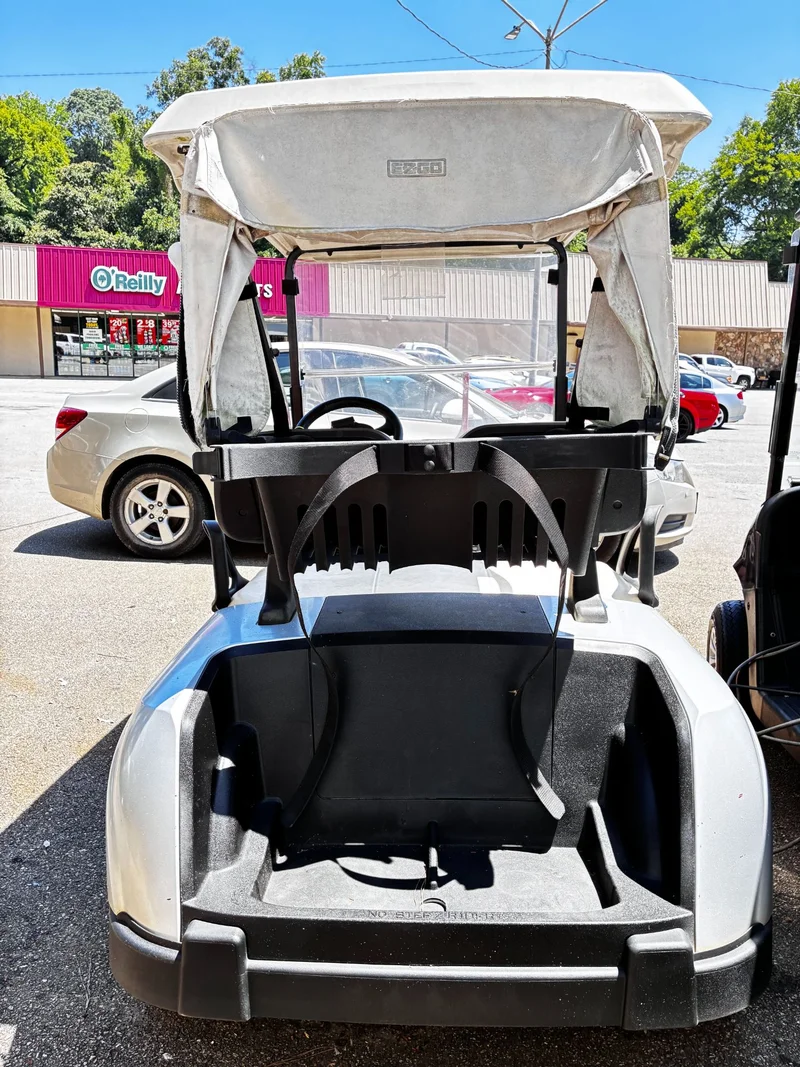 2022 E-Z-GO Gas photo 4