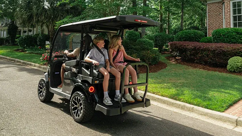 2027 E-Z-GO Liberty photo 9
