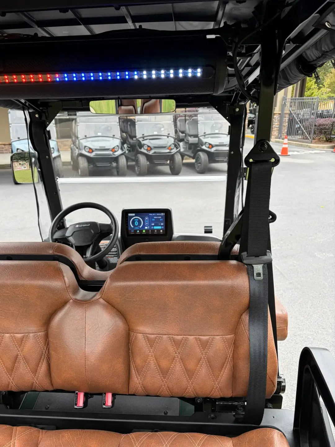 2026 E-Z-GO RXV ELiTE Lithium photo 7