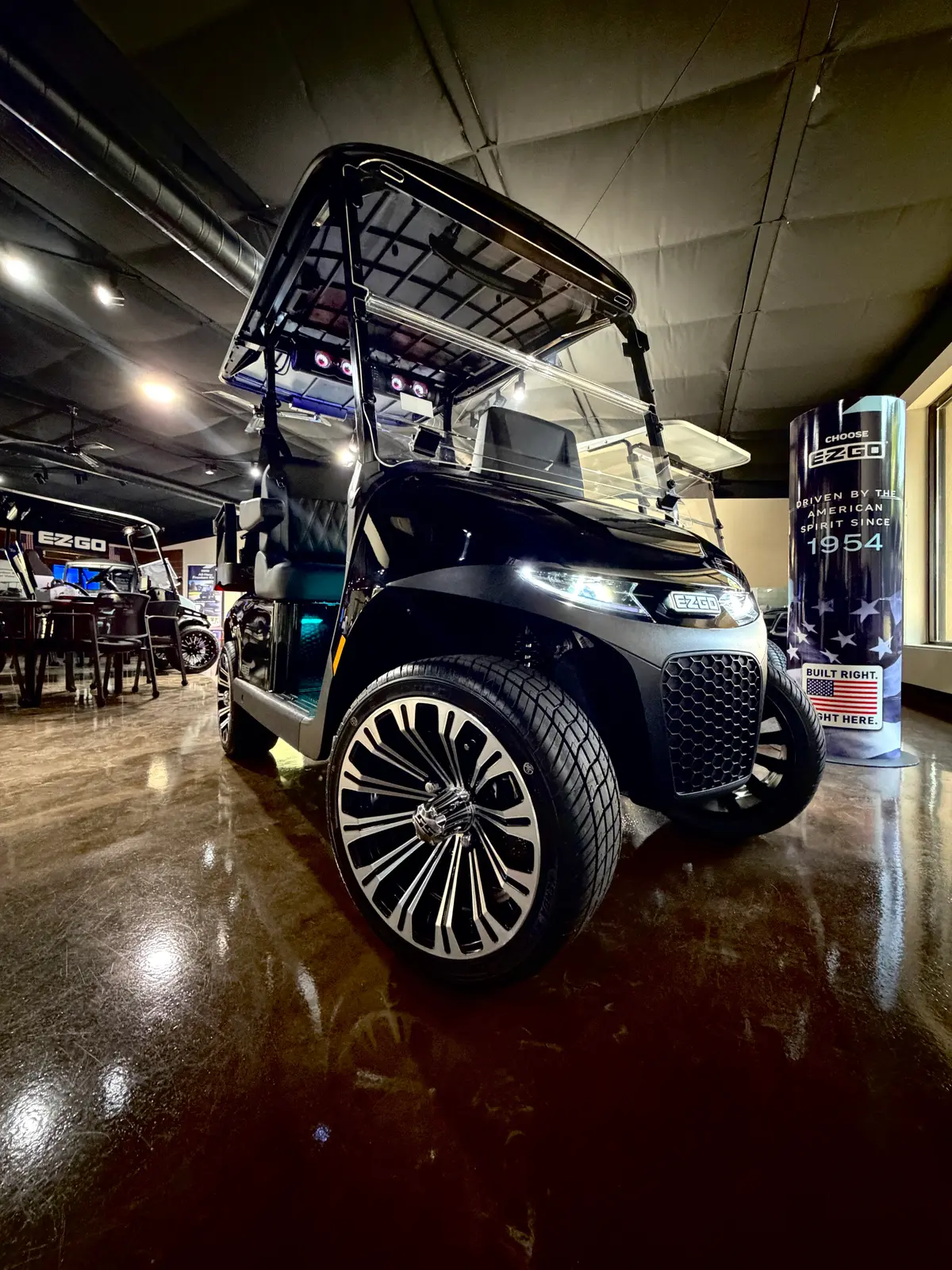 2026 E-Z-GO RXV ELiTE Lithium photo 3