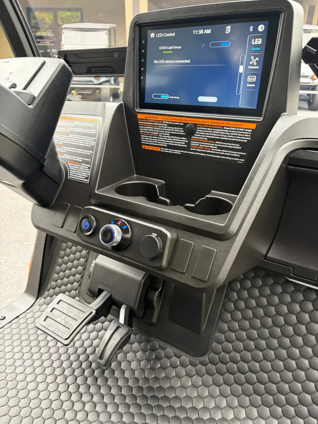 2027 E-Z-GO Liberty photo 16