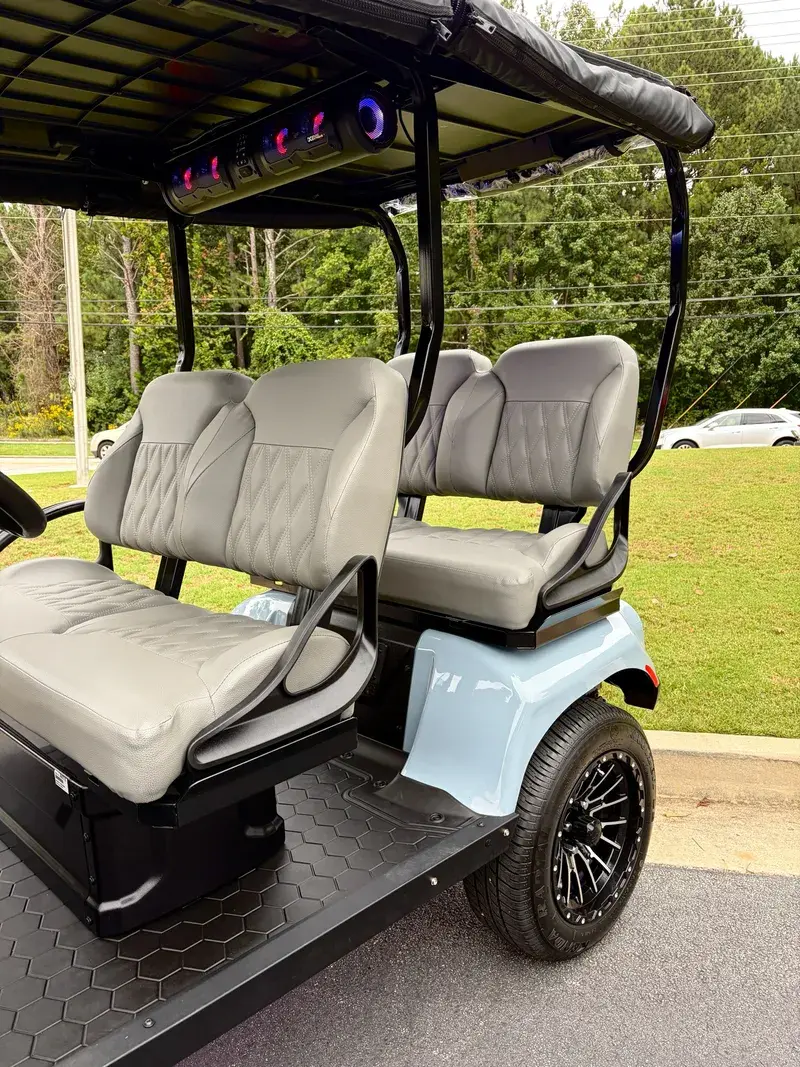 2026 E-Z-GO Liberty ELiTE Lithium photo 3