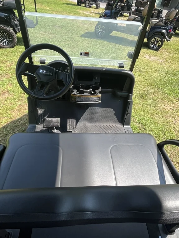 2020 E-Z-GO RXV ELiTE Lithium photo 3