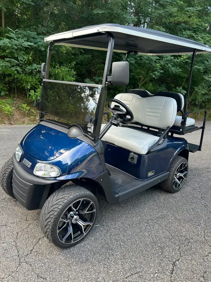 2021 E-Z-GO RXV ELiTE Lithium photo 1