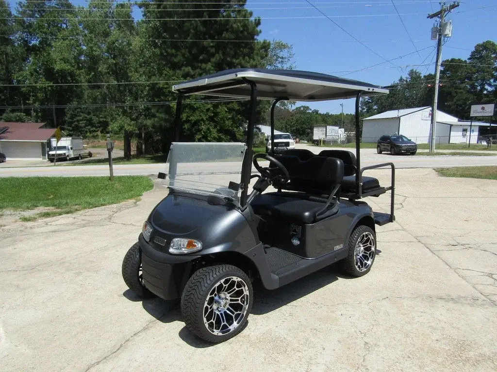 2021 E-Z-GO RXV ELiTE Lithium photo 1