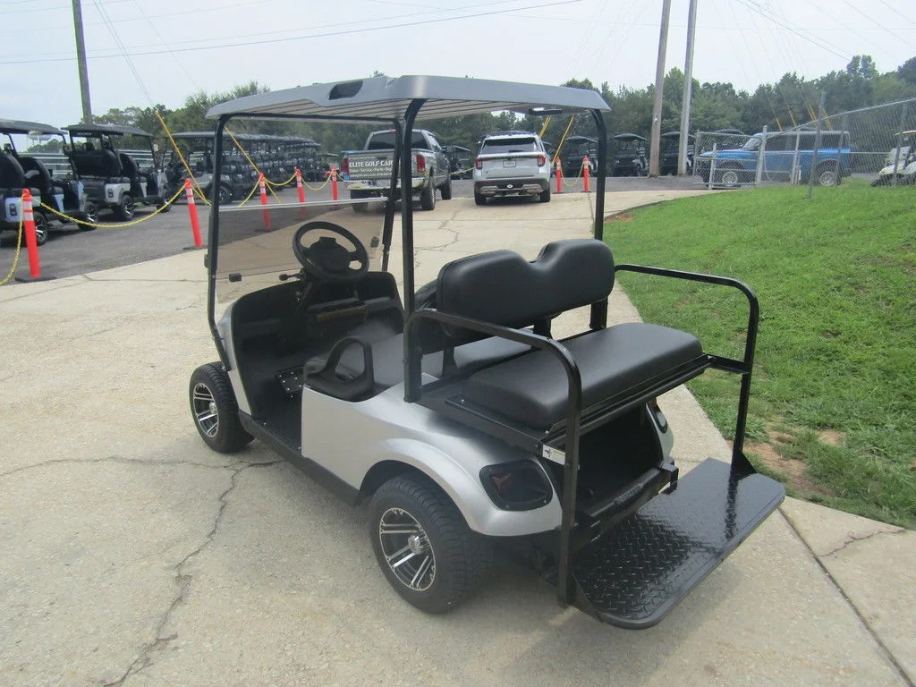 2020 E-Z-GO TXT photo 3
