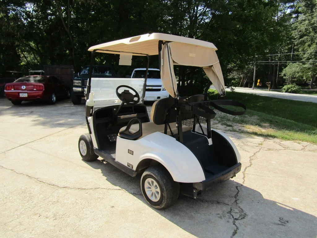 2020 E-Z-GO TXT photo 3