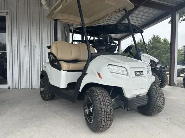 2026 E-Z-GO Express XT photo 14