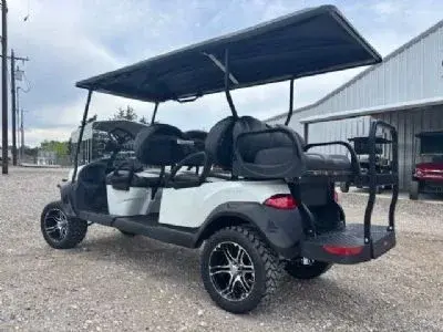 2027 Club Car Onward 6 lifted photo 3