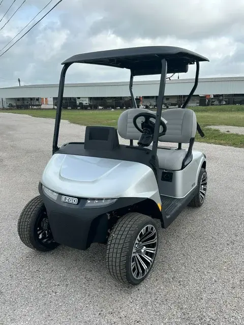 2026 E-Z-GO RXV ELiTE Lithium photo 4