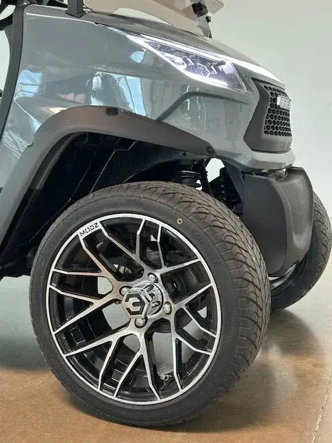 Venom EV Strike 6 Non-Lifted photo 5